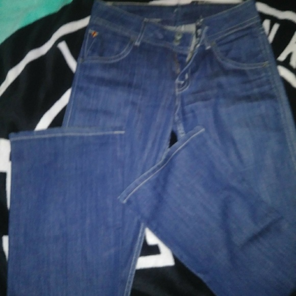 Like New Hudson Jeans 31 - Picture 3 of 8
